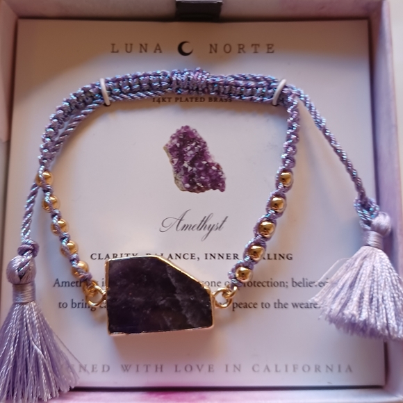 LUNA NORTE NATURAL AMETHYST GEMSTONES W/ TASSELS ADJUSTABLE STRING BRACELET - Picture 8 of 10